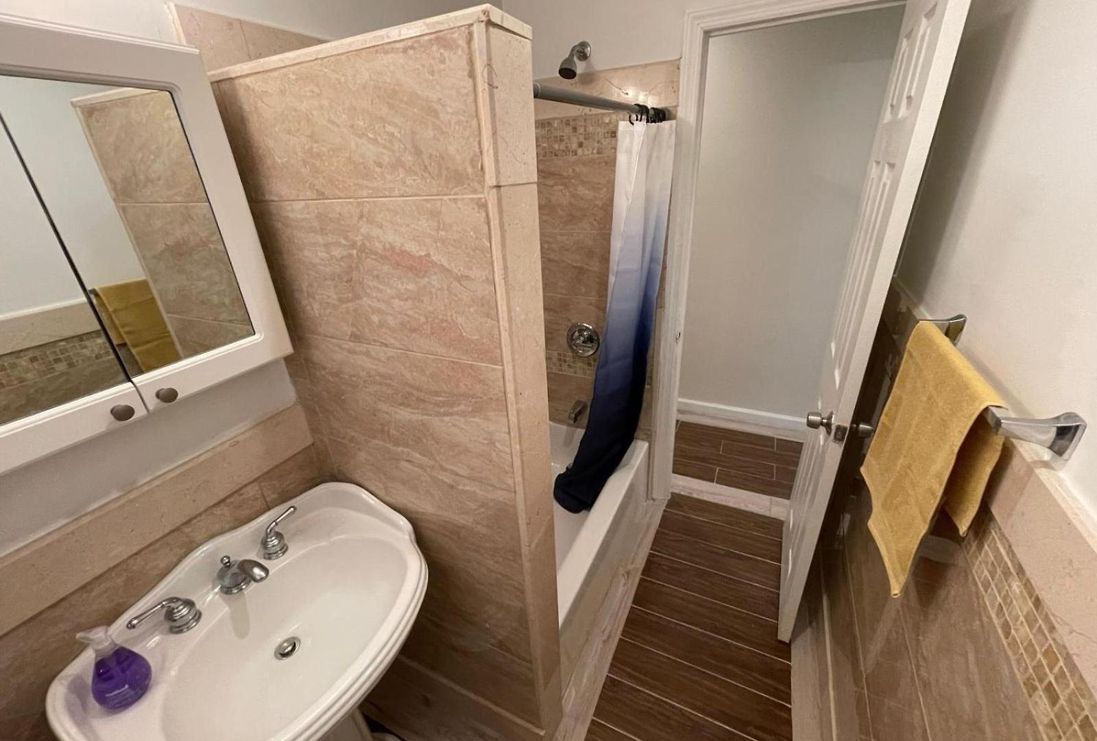 2 Bedrooms Flat 5 Minutes From Times Square