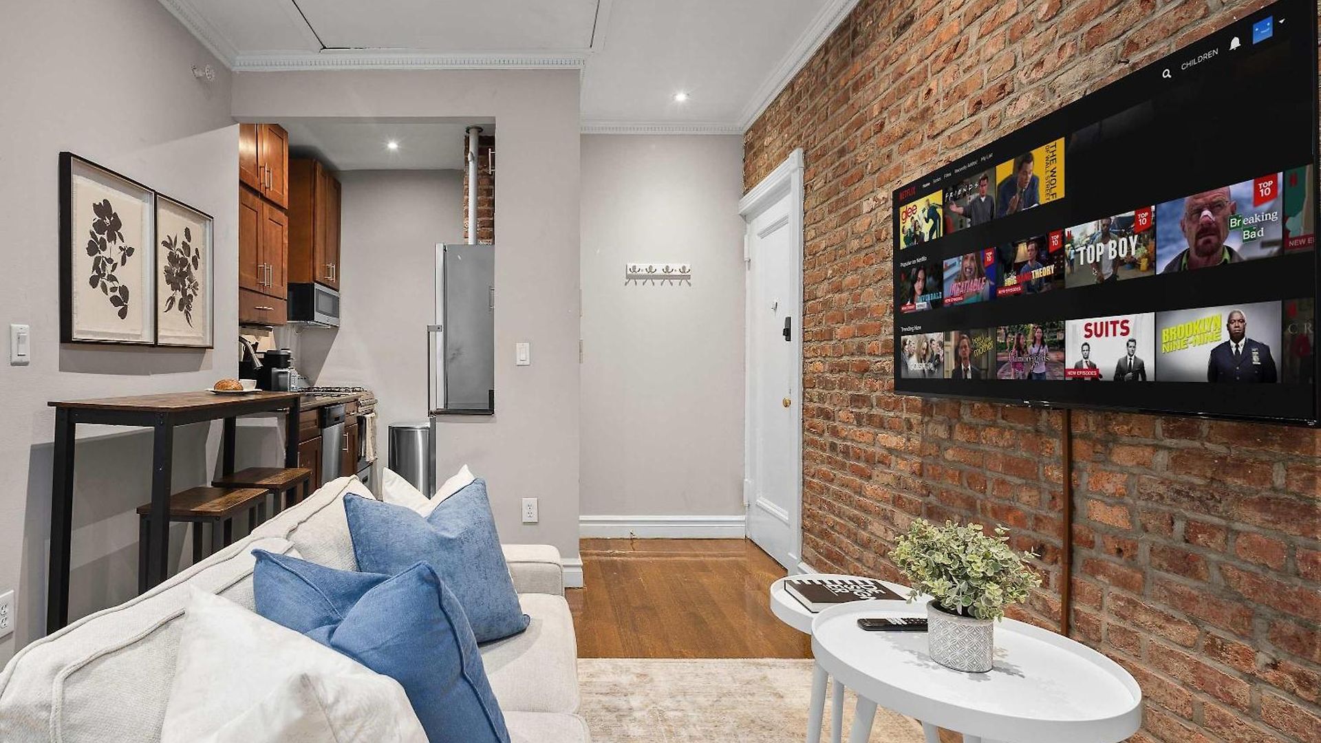Vintage Manhattan In Trendy Murray Hill Apartment *
