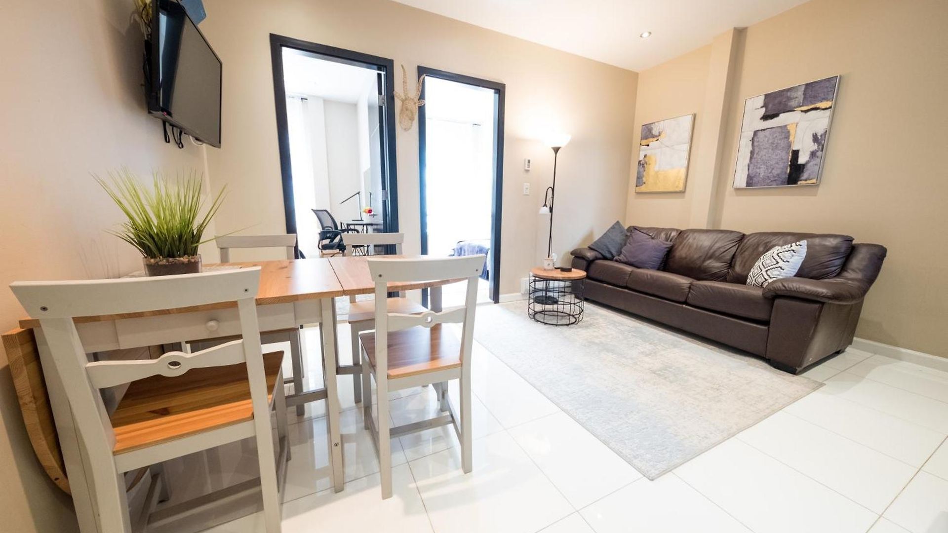 2 Bd Next To Park