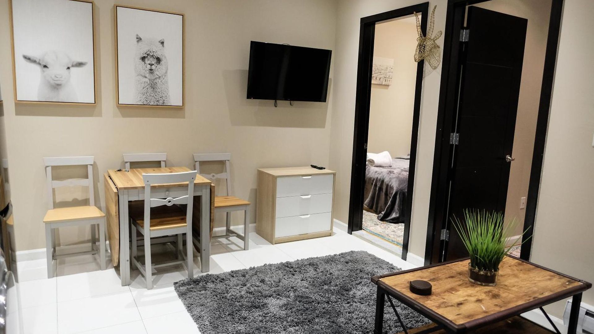 2 Bd Next To Park Apartment