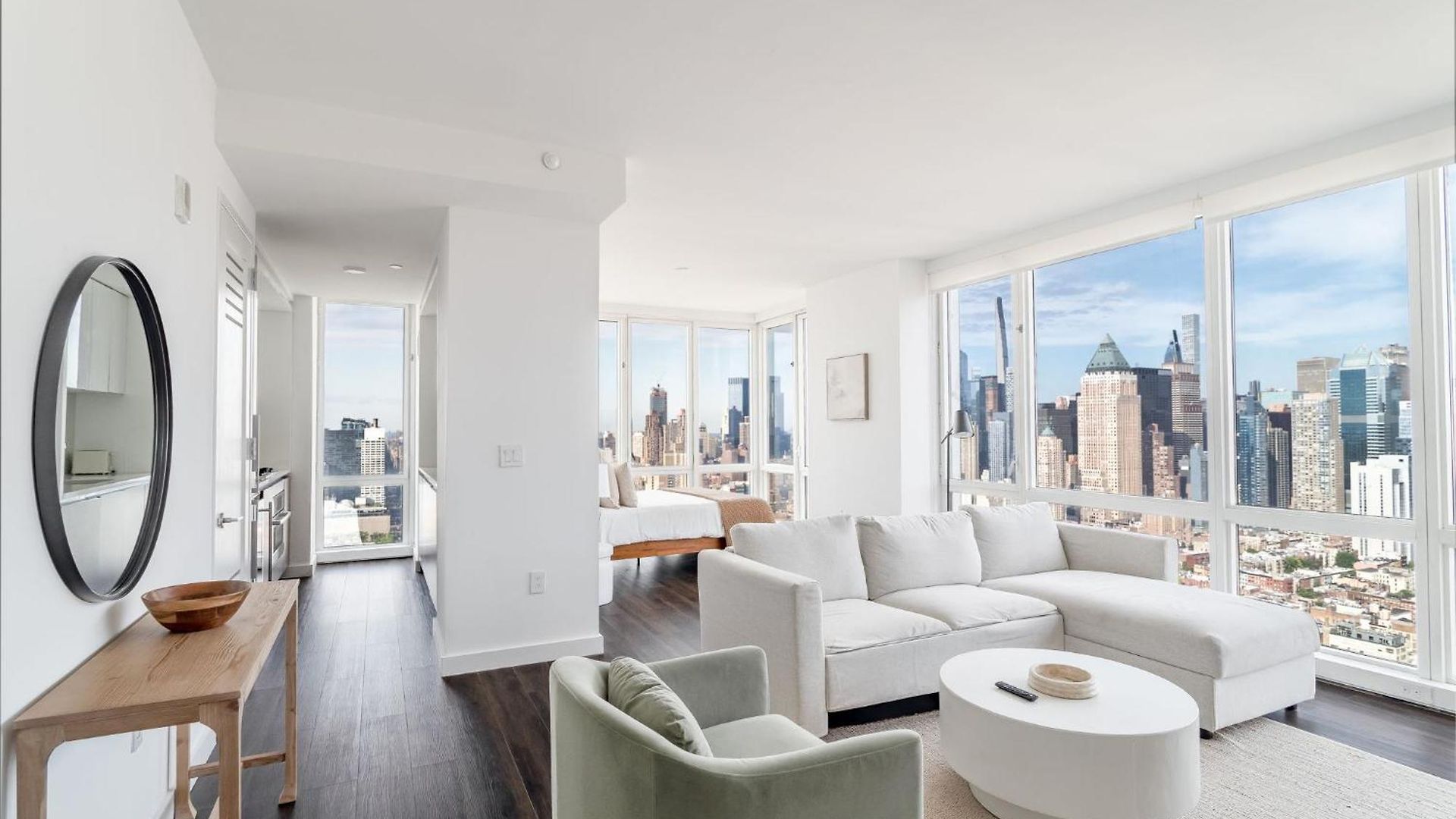 Apartment Luxx 2 Bed 1,5 Bath Midtown