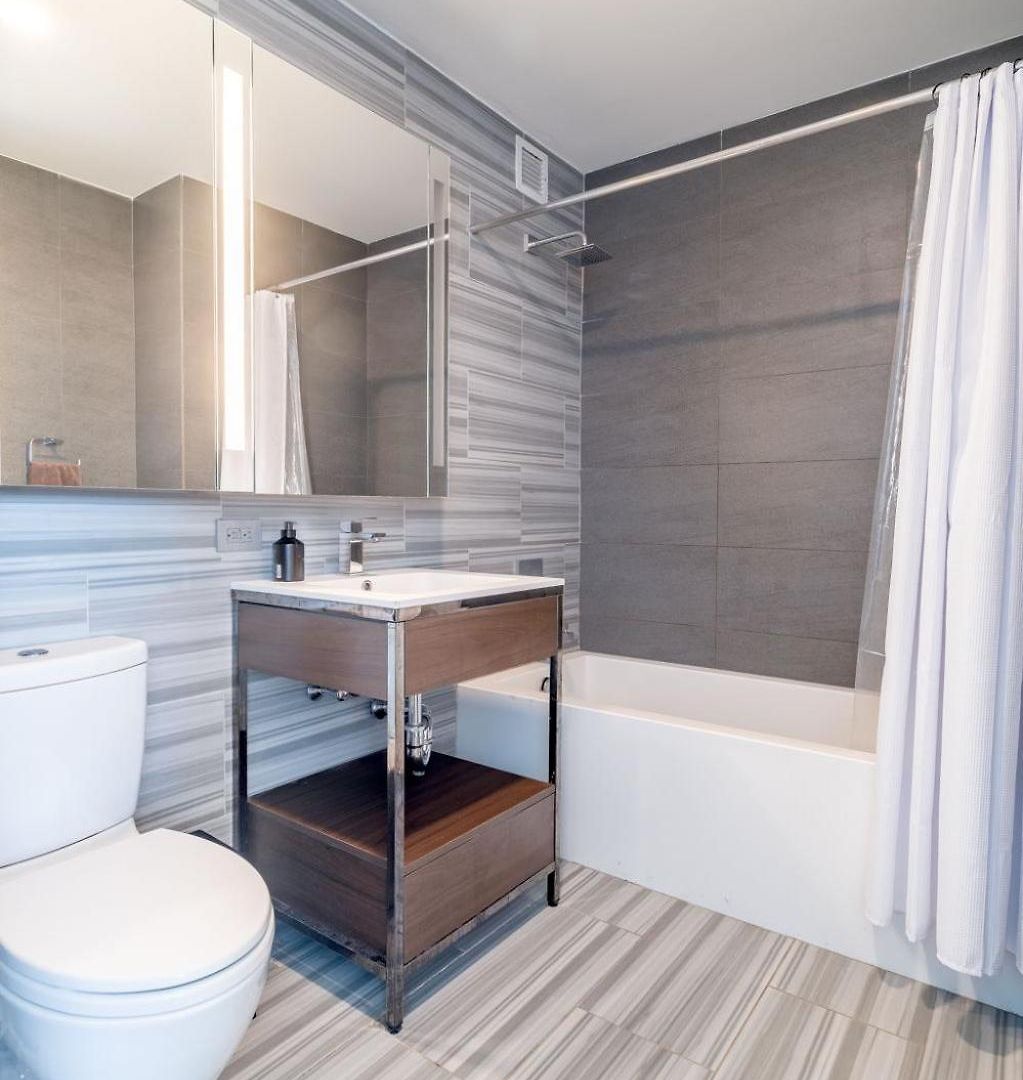 Luxx 2 Bed 1,5 Bath Midtown * New York