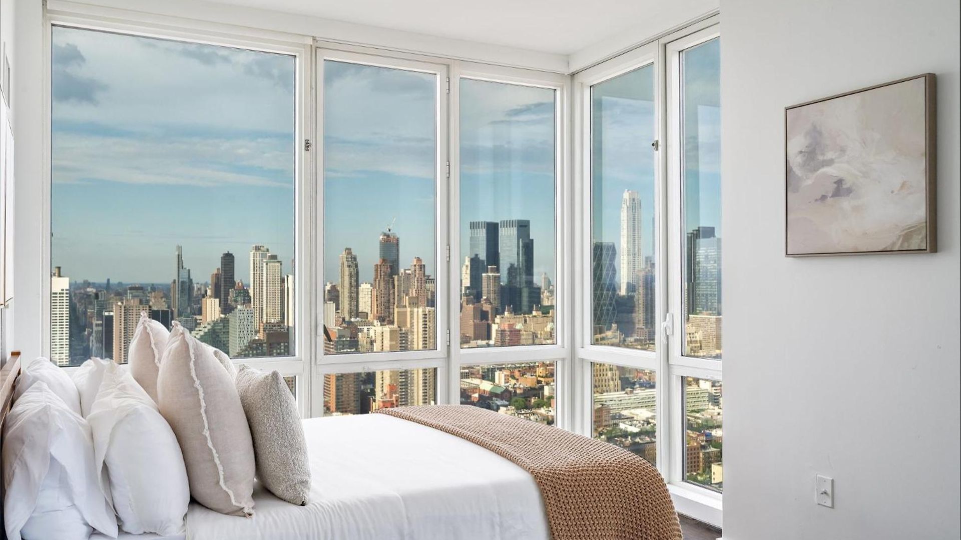Luxx 2 Bed 1,5 Bath Midtown * New York
