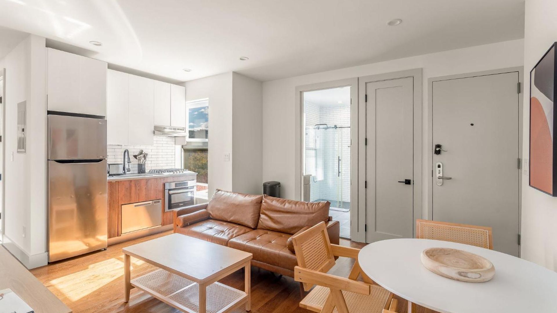 Fantastic 3bedroom 2bath Near Tompkins Square Park Apartment *