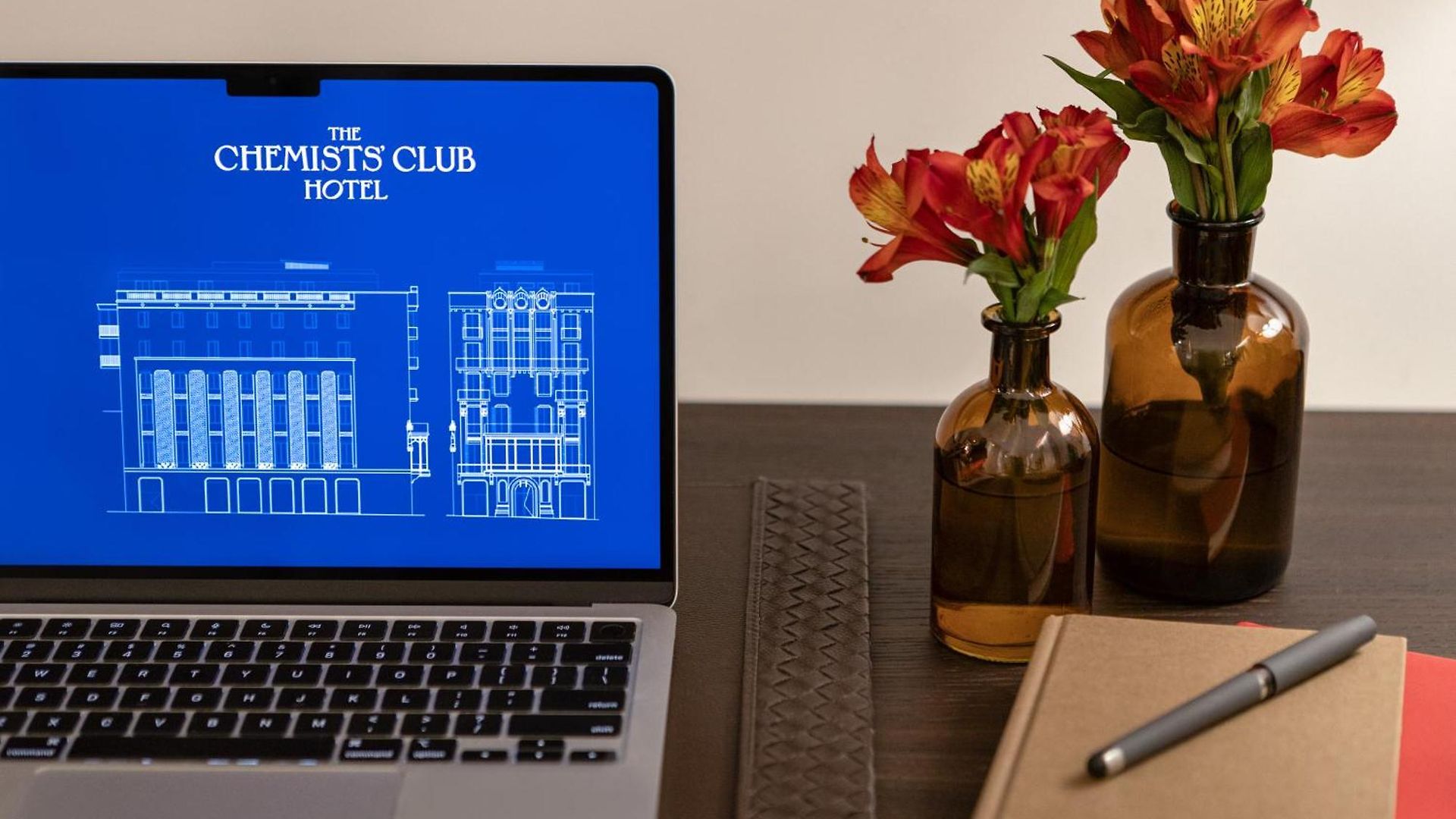 The Chemists Club 4*