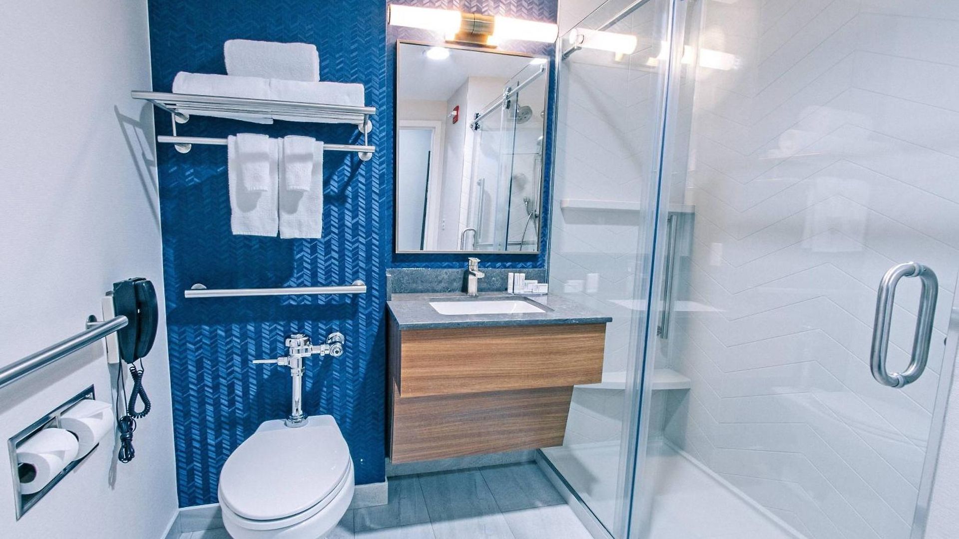 Fairfield By Marriott Laguardia Airport/astoria 3* New York