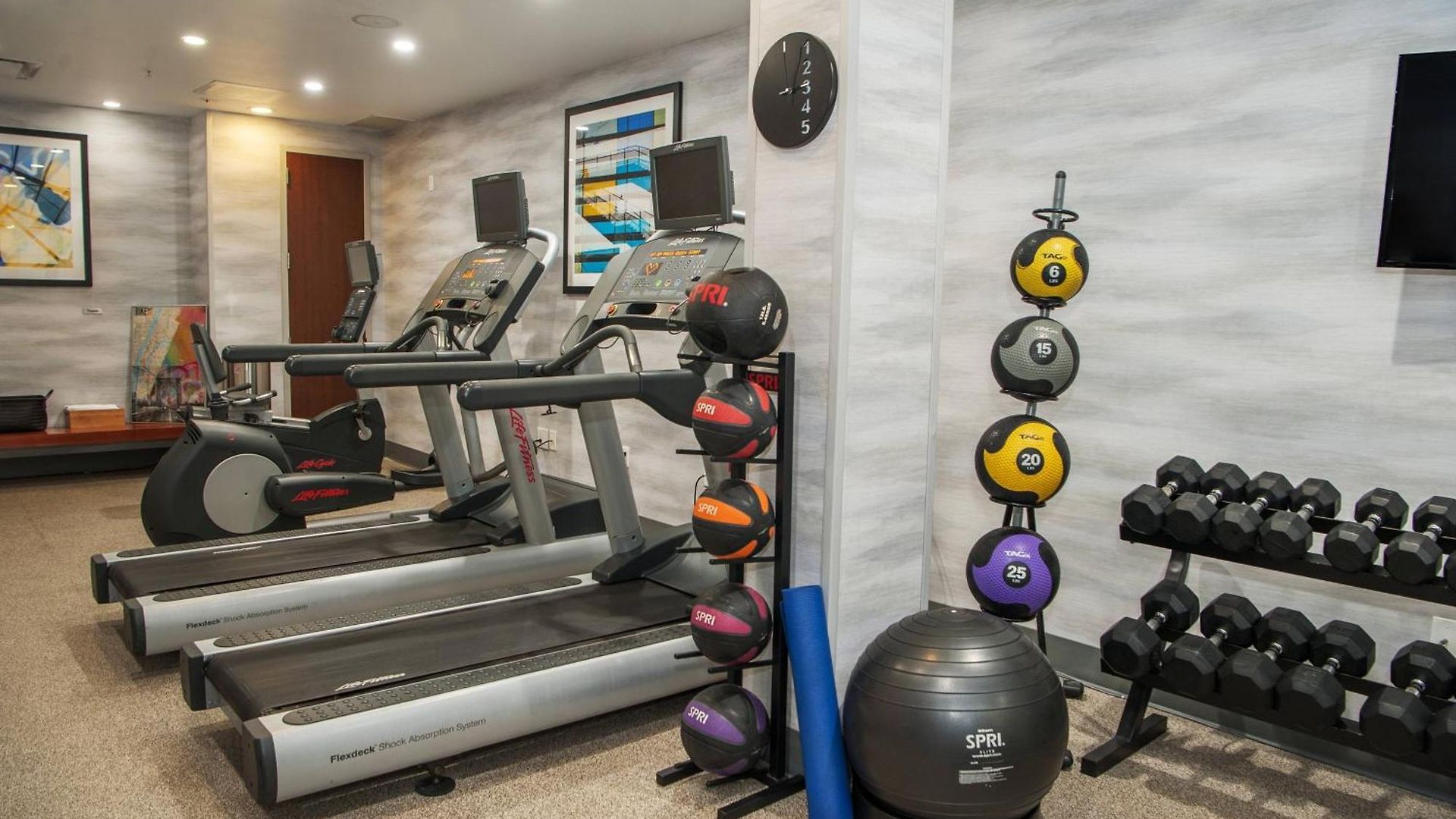 Hotel Fairfield & By Marriott Brooklyn 3*