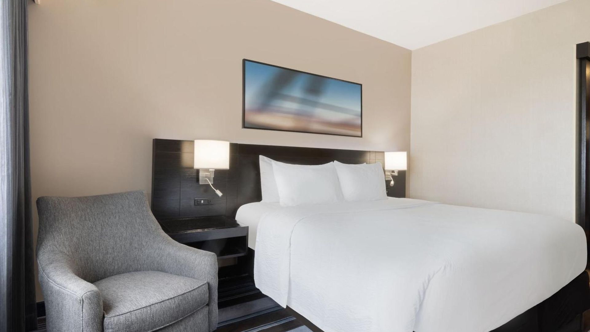 Courtyard By Marriott Jfk Airport New York