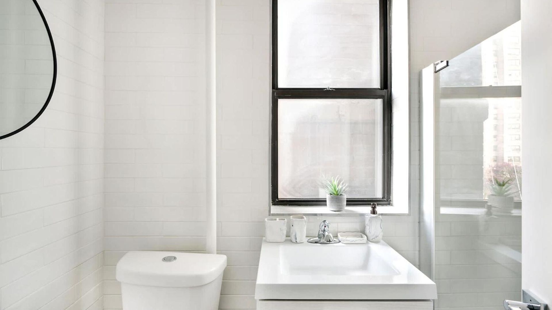 1290-10 New Renovated 2 Bedrooms In Ues