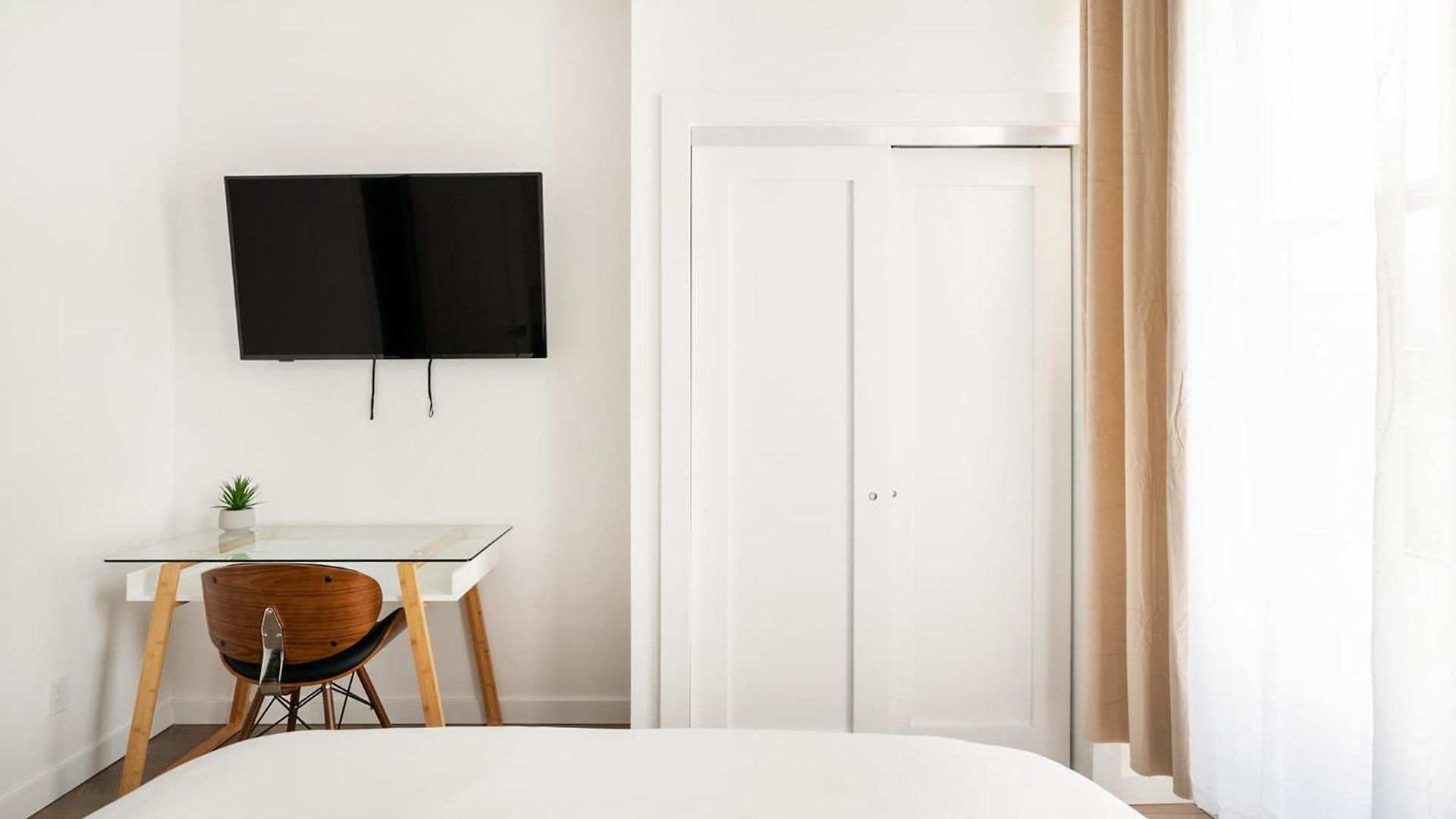 Apartment 1290-10 New Renovated 2 Bedrooms In Ues New York