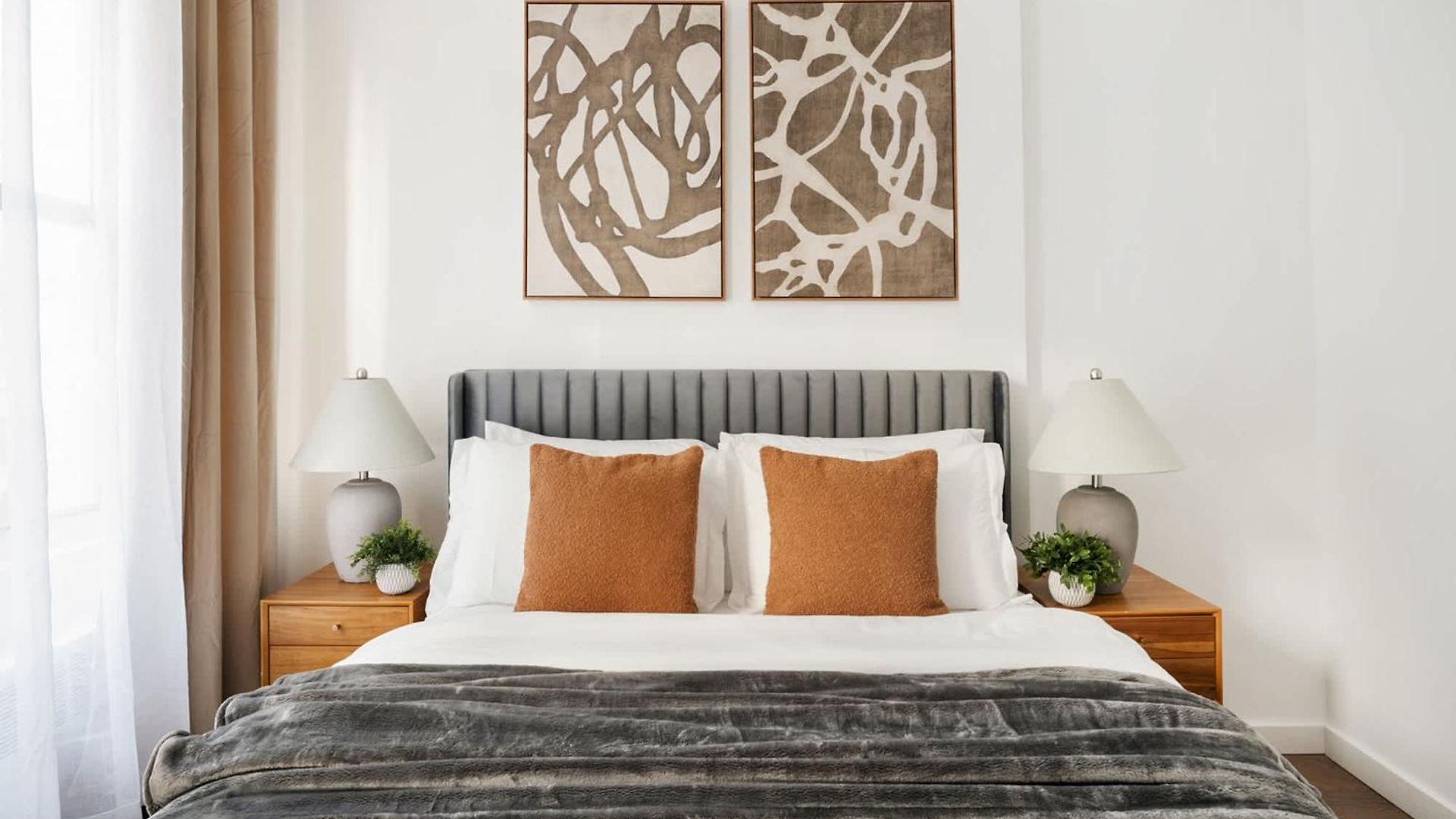 1290-10 New Renovated 2 Bedrooms In Ues Apartment *