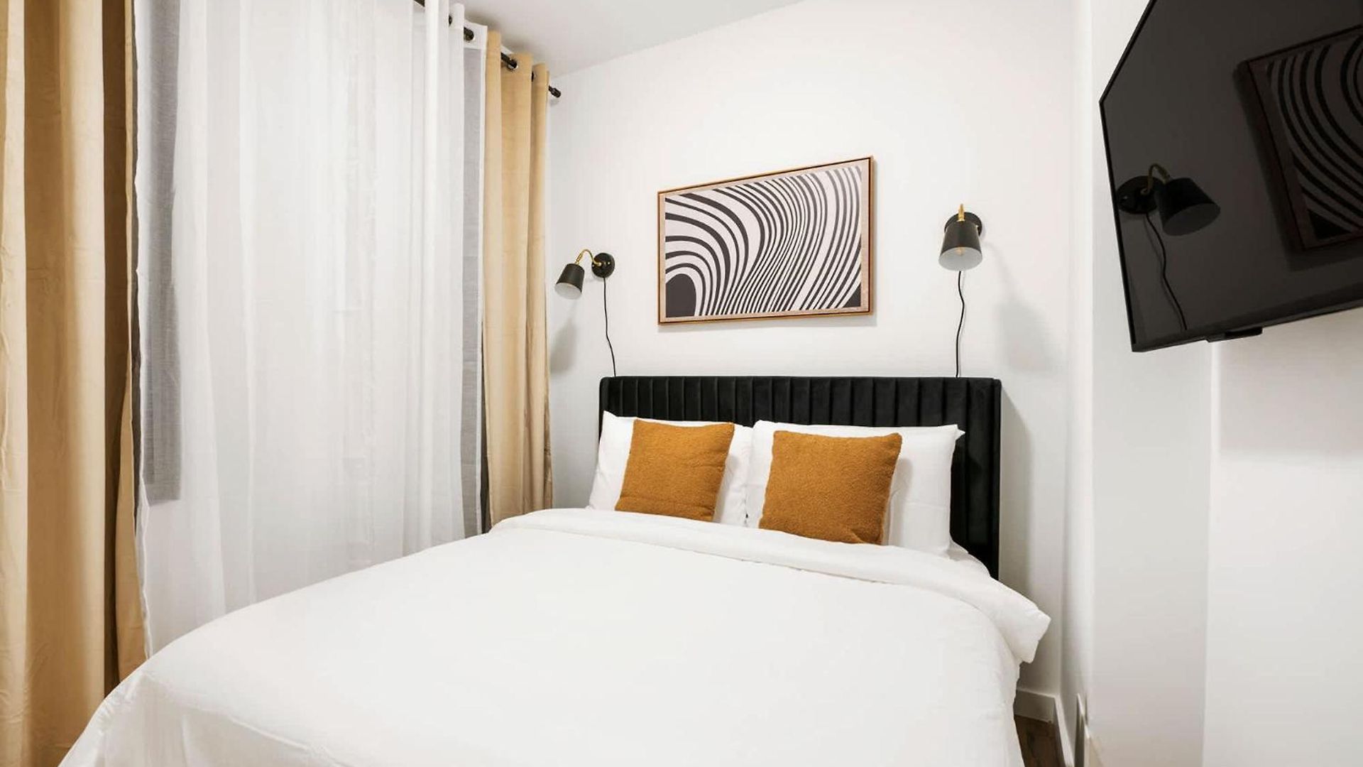 1290-10 New Renovated 2 Bedrooms In Ues Apartment