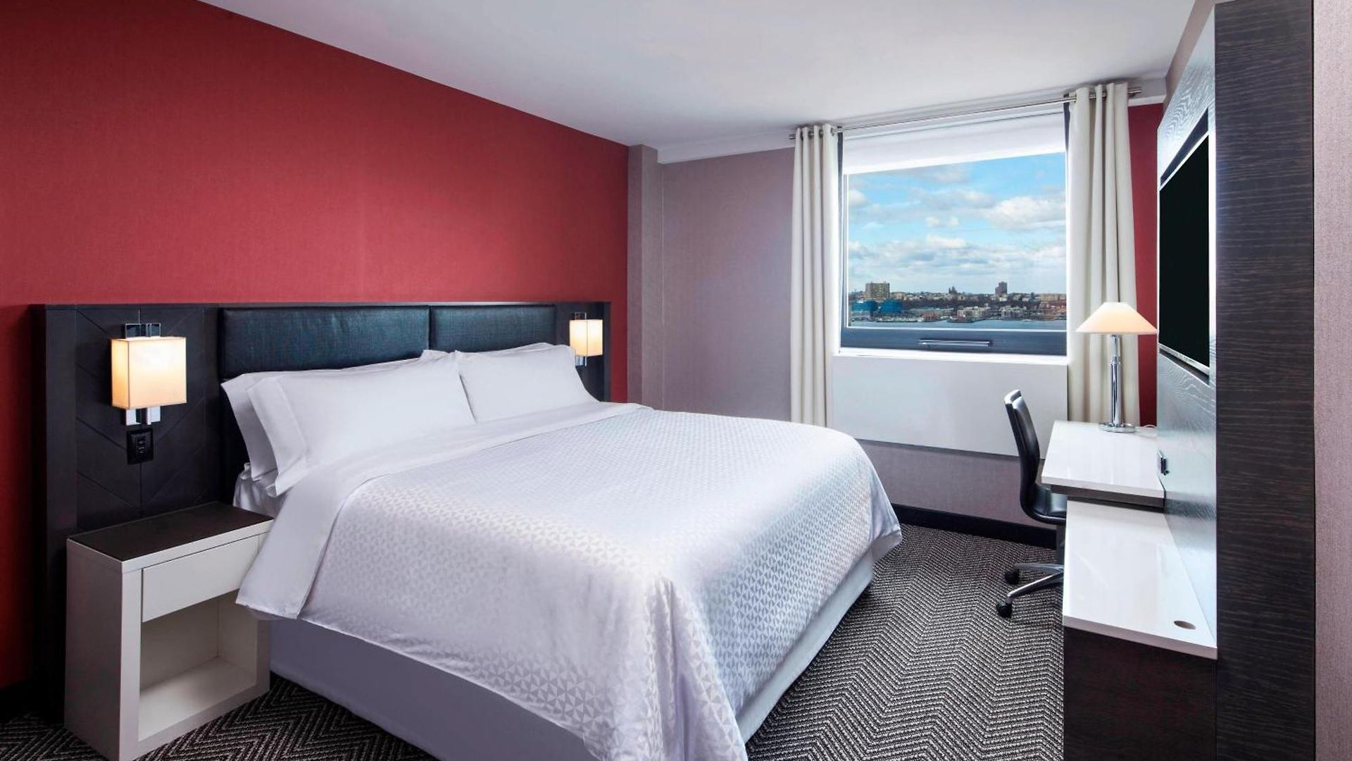 Four Points By Sheraton Manhattan Midtown West 4*