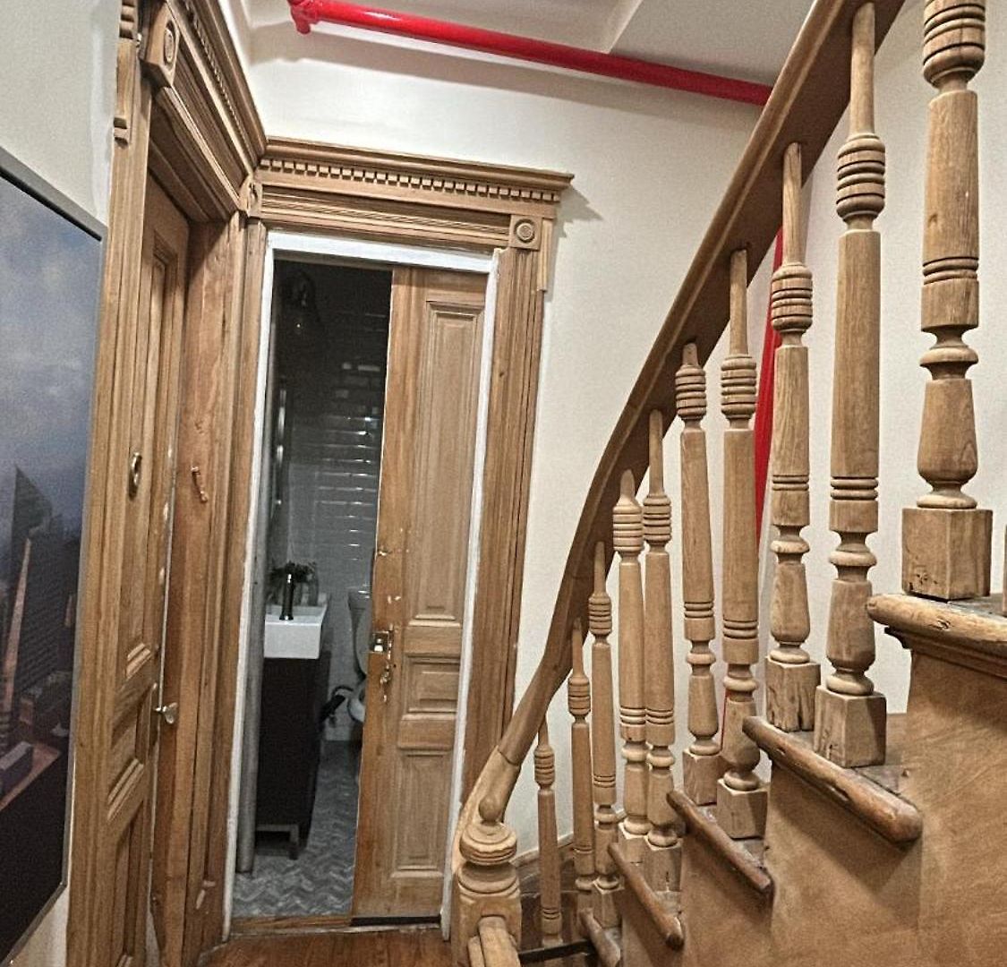 Harlem Brownstone Apartment
