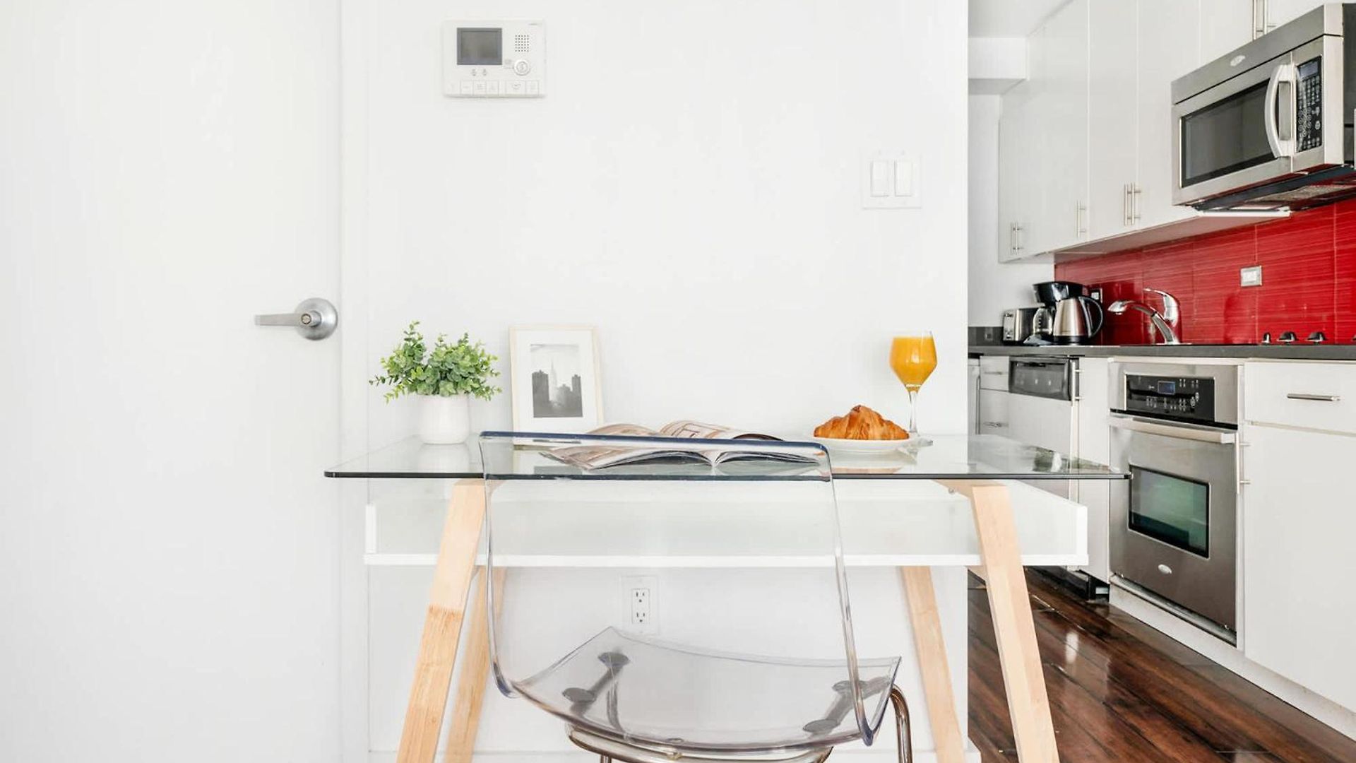 Apartment 809-5a Gorgeous New 1br Heart Of Midtown New York
