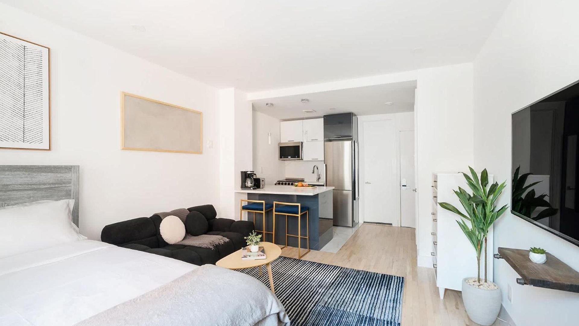 1597-14 New Renovated Rime Ues - W D Apartment