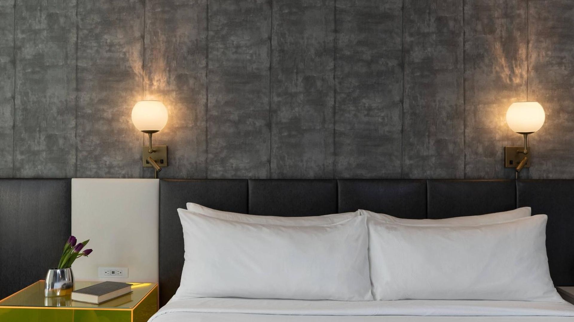Renaissance Times Square By Marriott Hotel