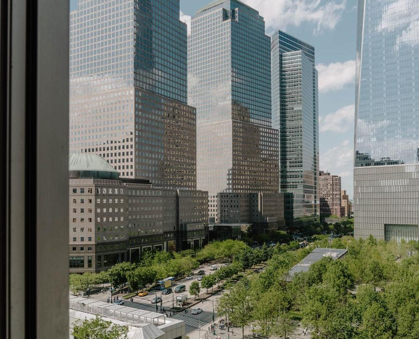World Center 4*