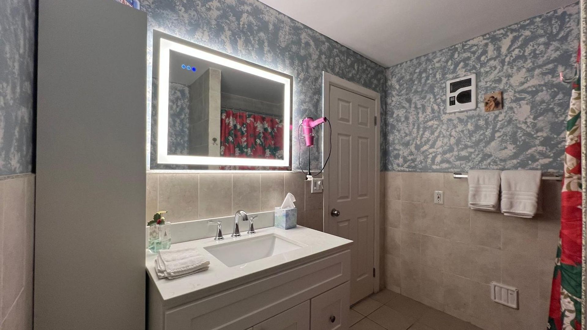 3 Bedrooms In 2nd Floor Modern Brooklyn Home, Close To J Train