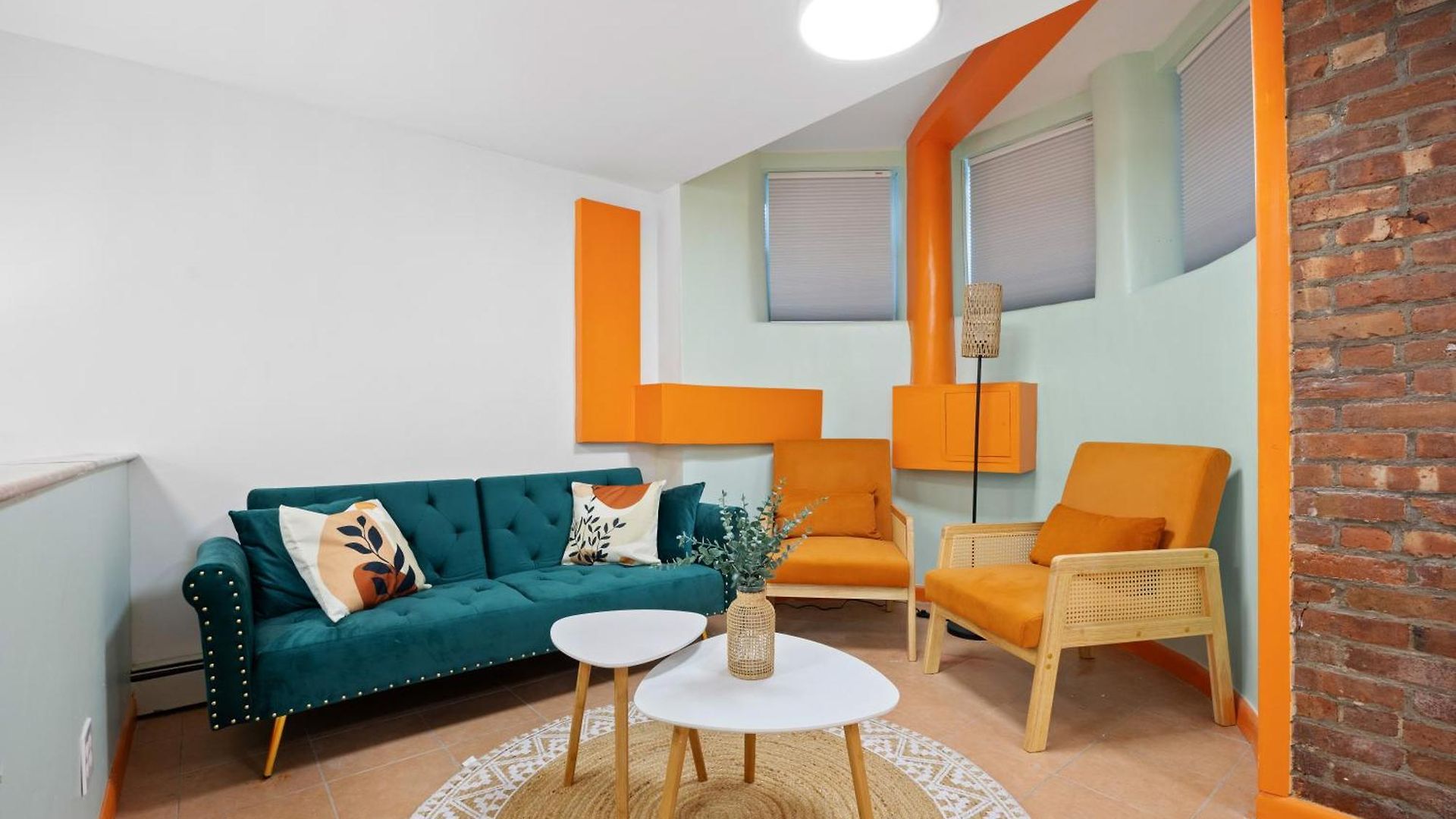 Apartment Private Garden Getaway Cozy And Chic Near Subway At 