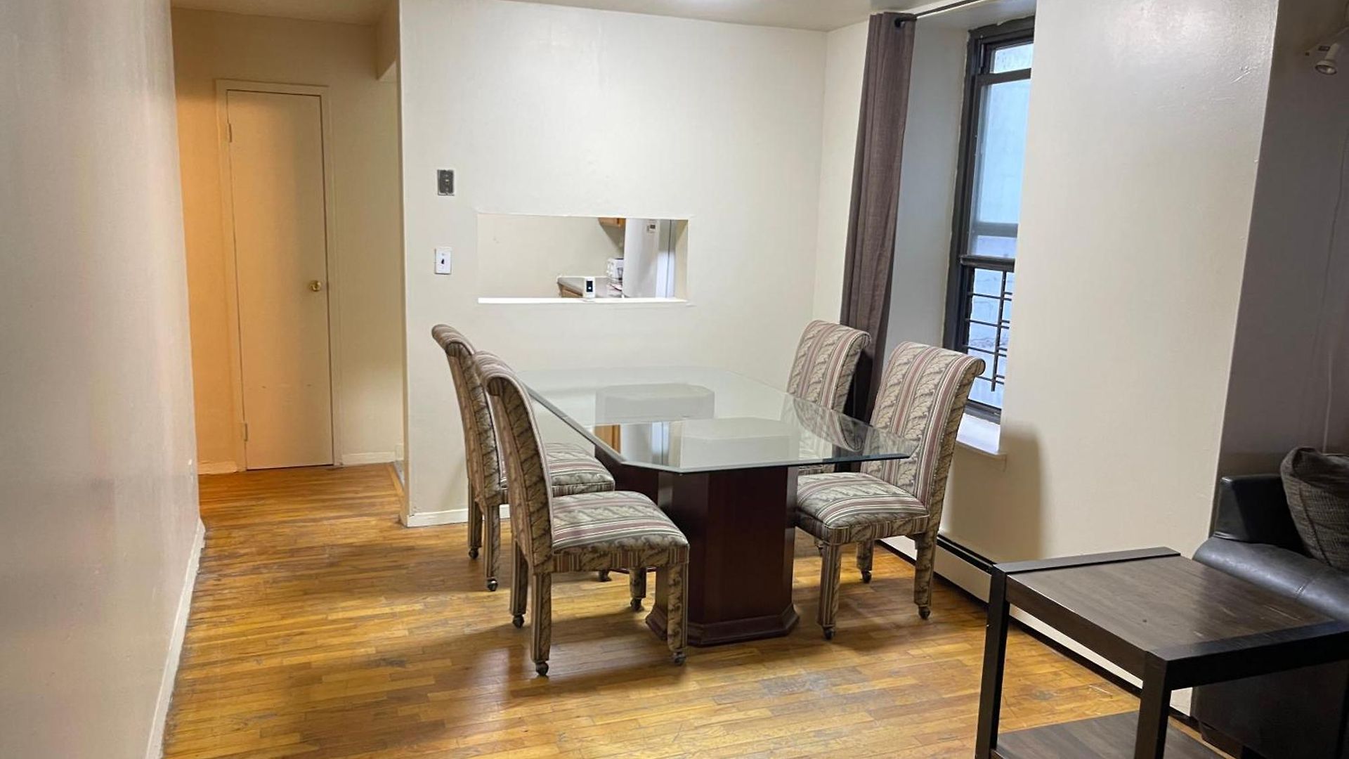 One Bedroom By Month Next To Bronx Zoo Apartment *