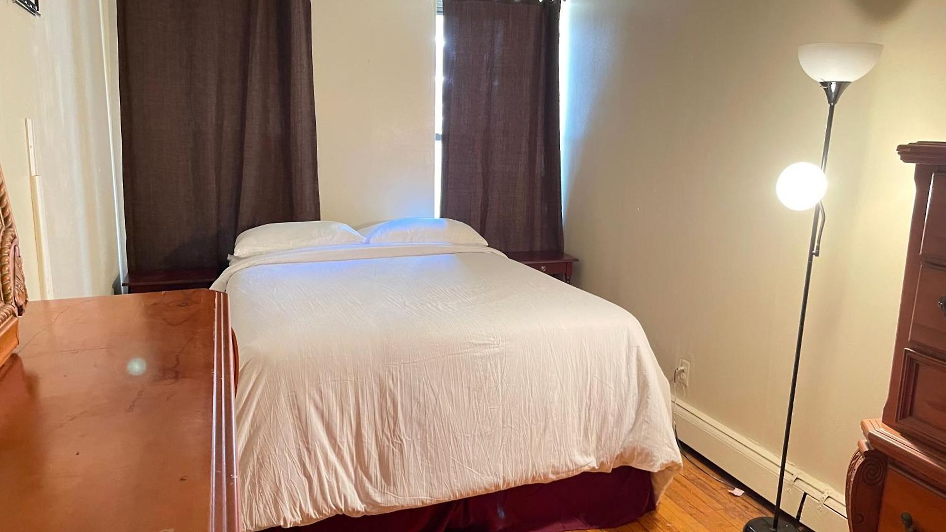 One Bedroom By Month Next To Bronx Zoo