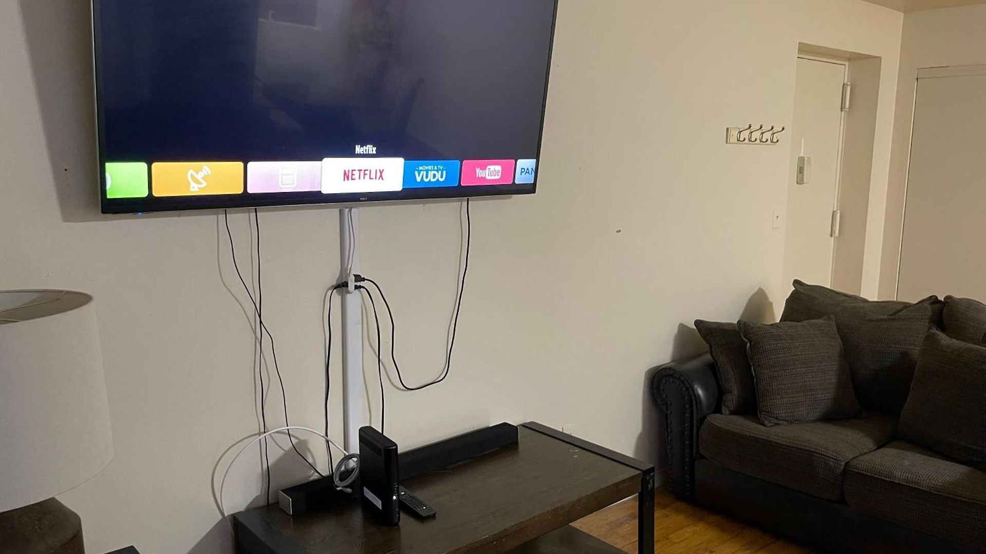 One Bedroom By Month Next To Bronx Zoo