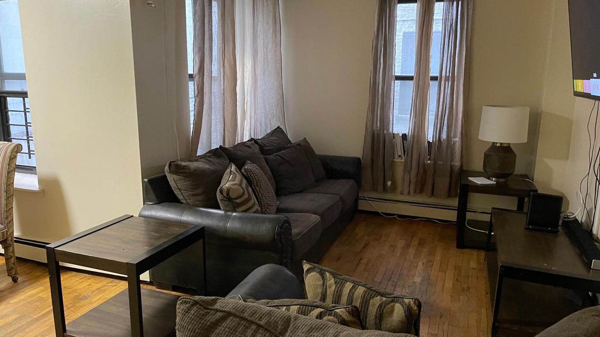 One Bedroom By Month Next To Bronx Zoo * New York