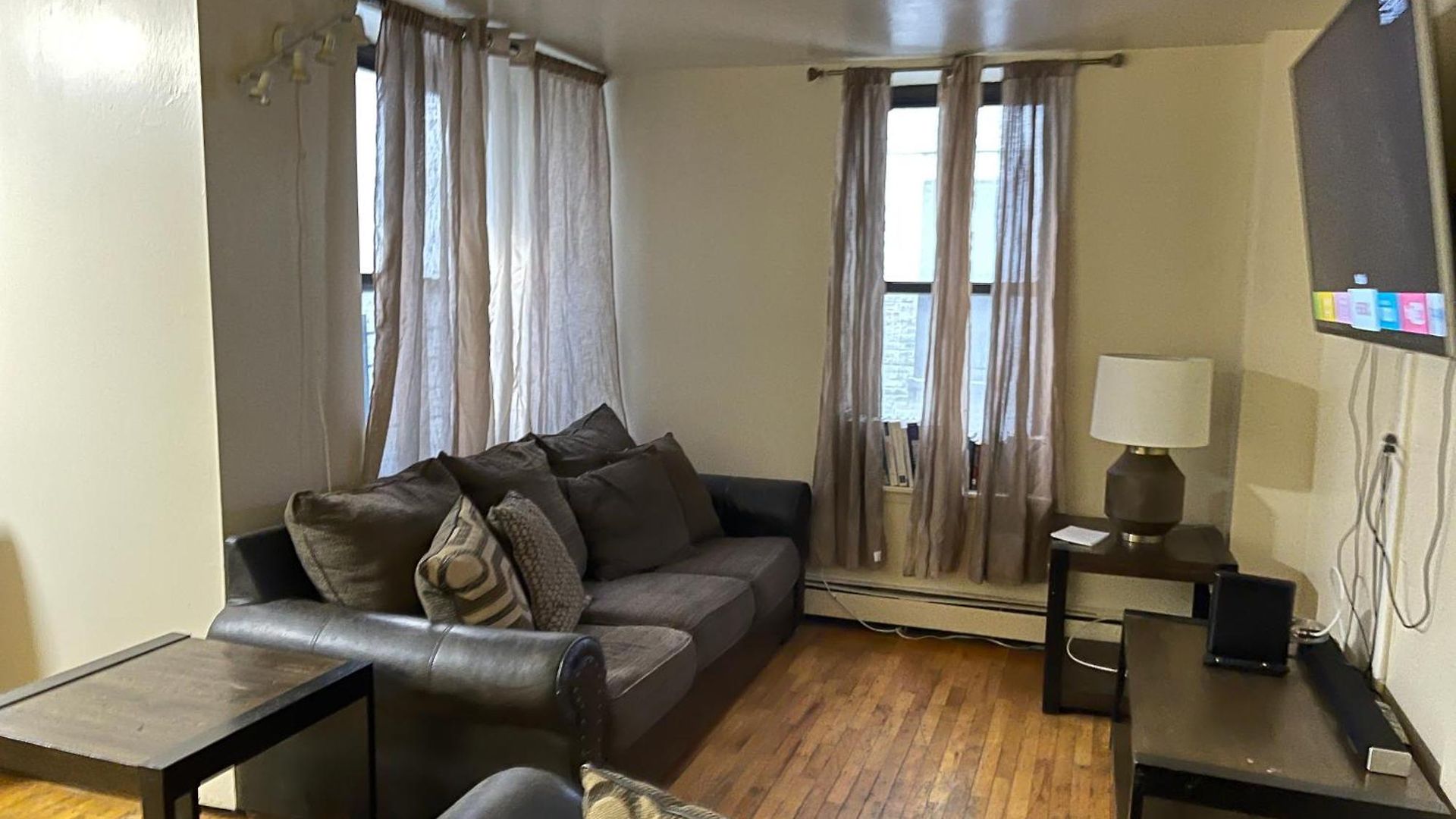 Apartment One Bedroom By Month Next To Bronx Zoo *