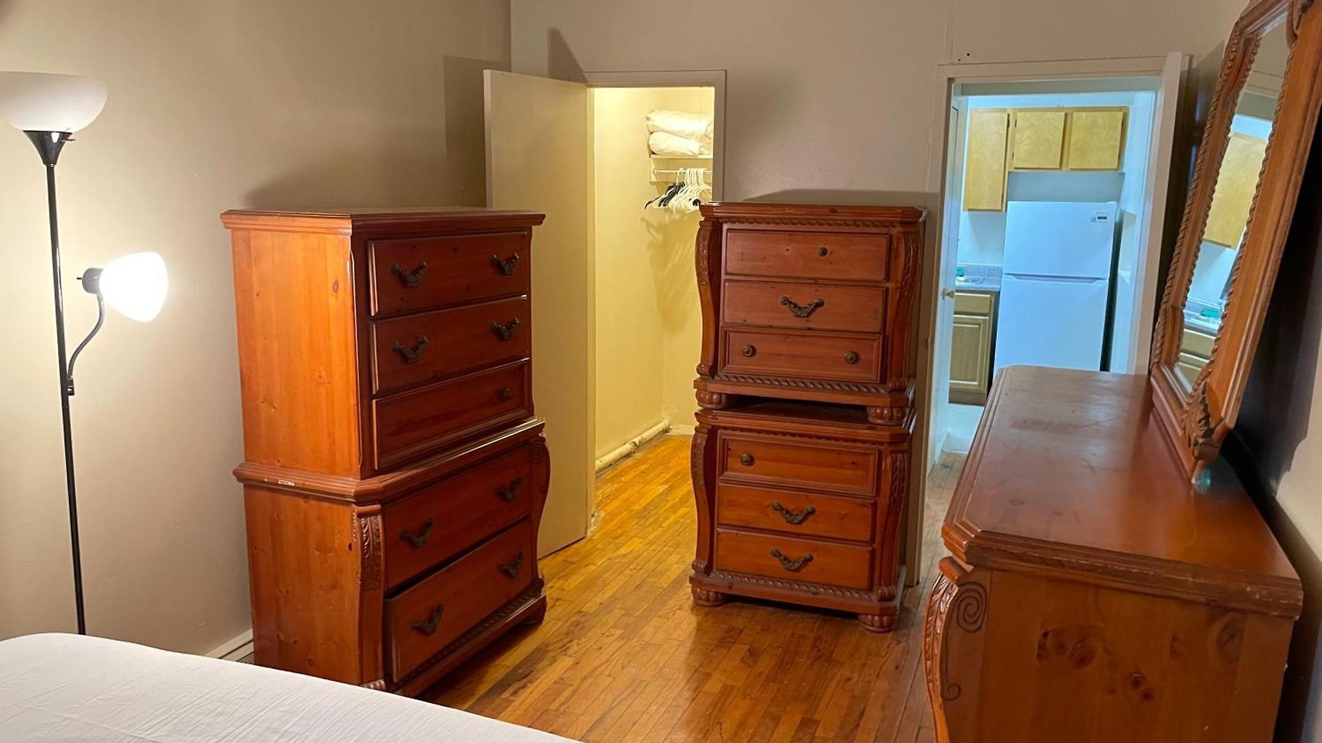 One Bedroom By Month Next To Bronx Zoo Apartment New York