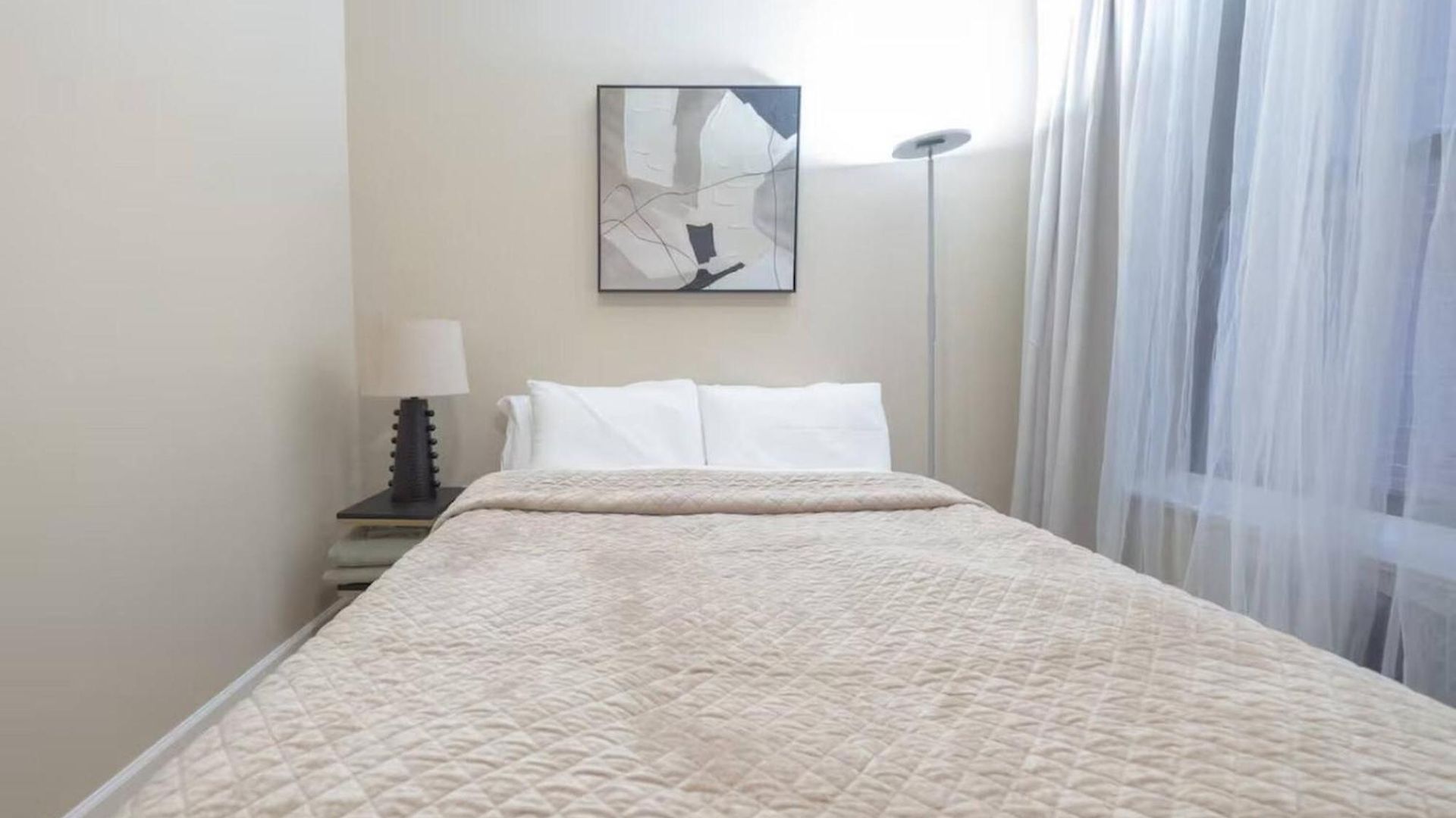 3 Bedroom In Apartment *