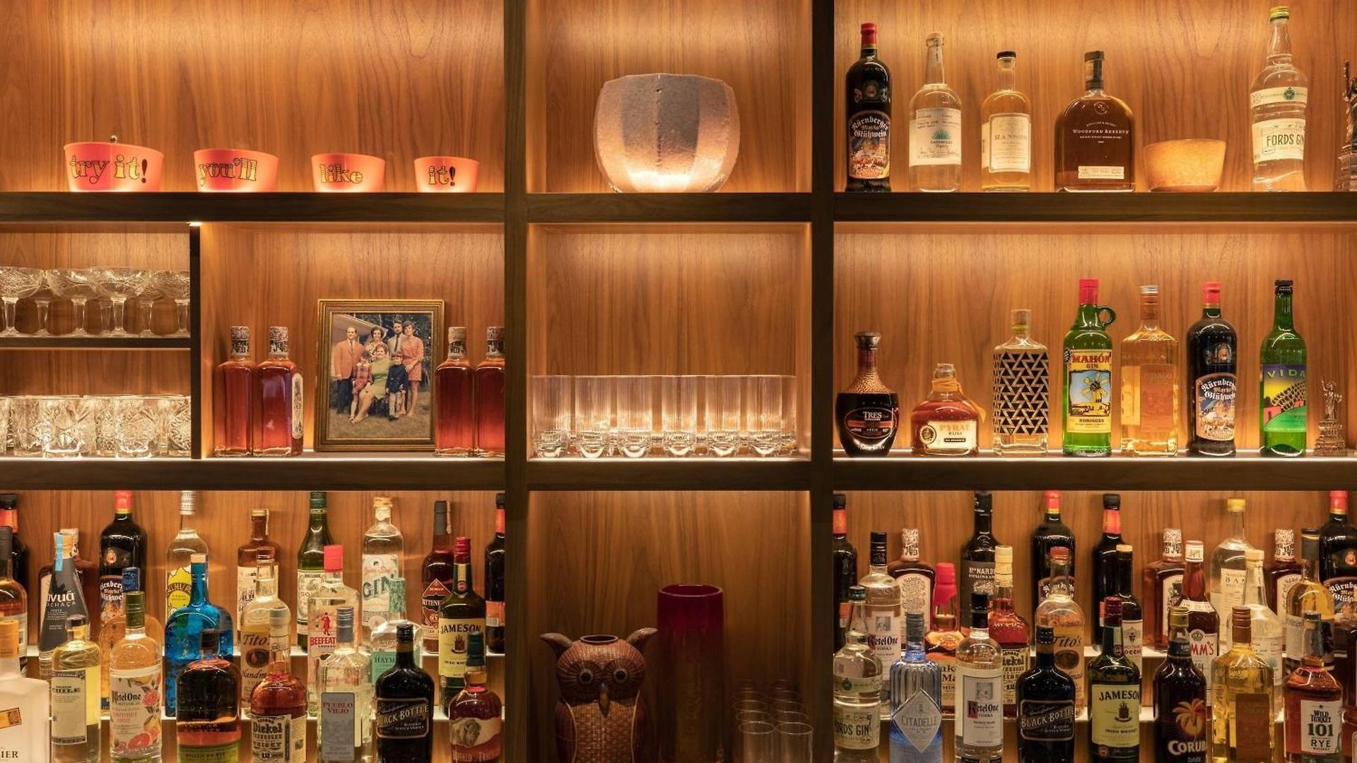 Moxy Nyc Downtown Hotel