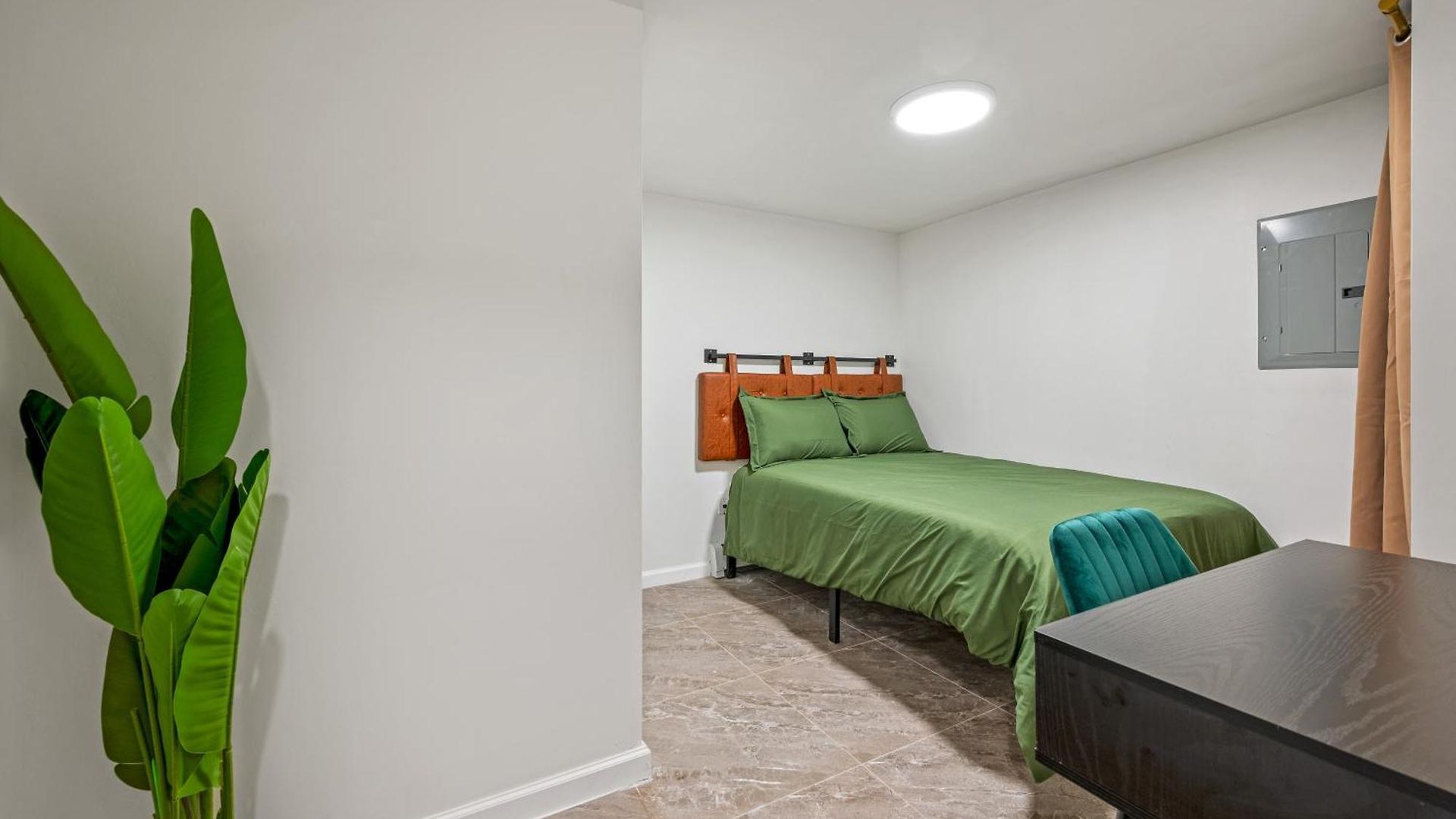 Upper East Side Luxury 3br 2b 1700 Square Feet 4*