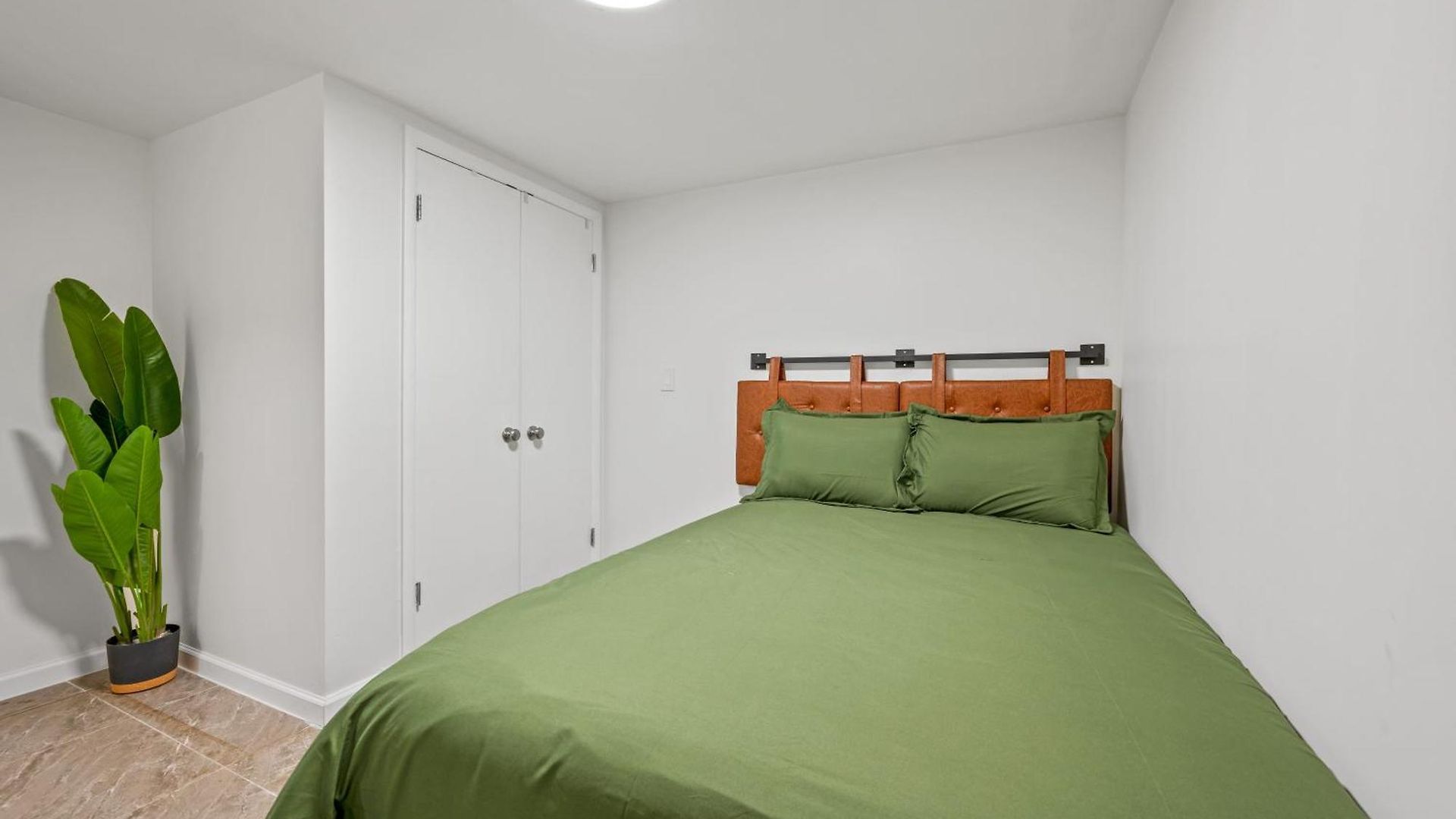 Upper East Side Luxury 3br 2b 1700 Square Feet New York