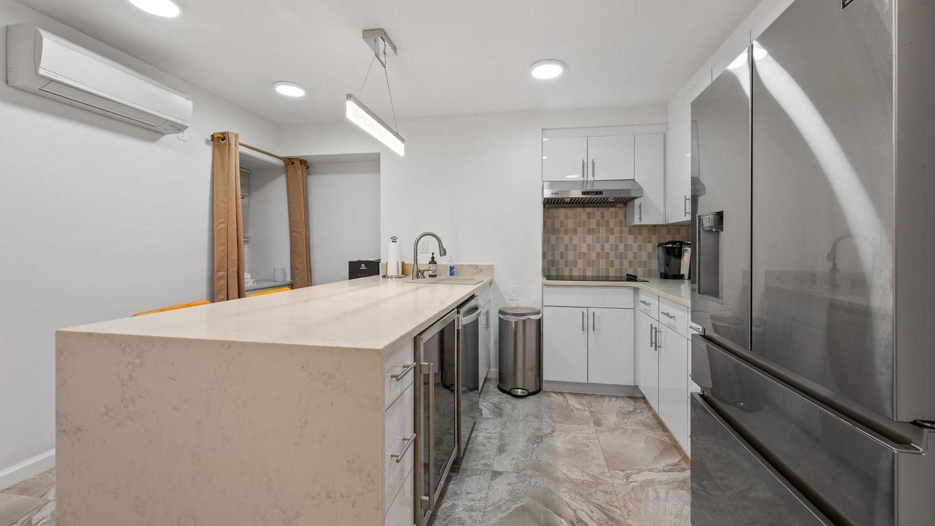 Upper East Side Luxury 3br 2b 1700 Square Feet