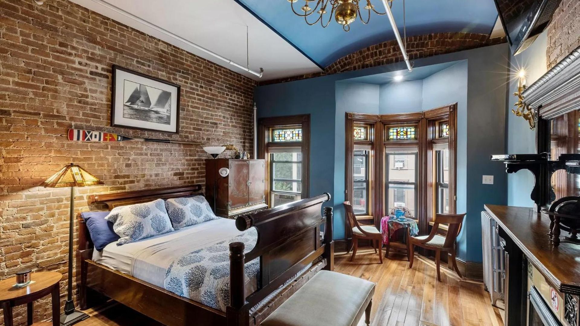 Northern Lights Mansion Bed & Breakfast New York