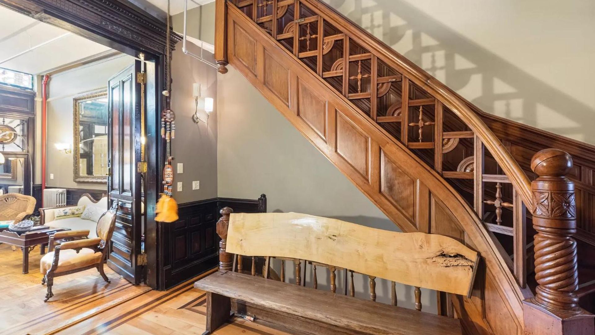 Northern Lights Mansion New York