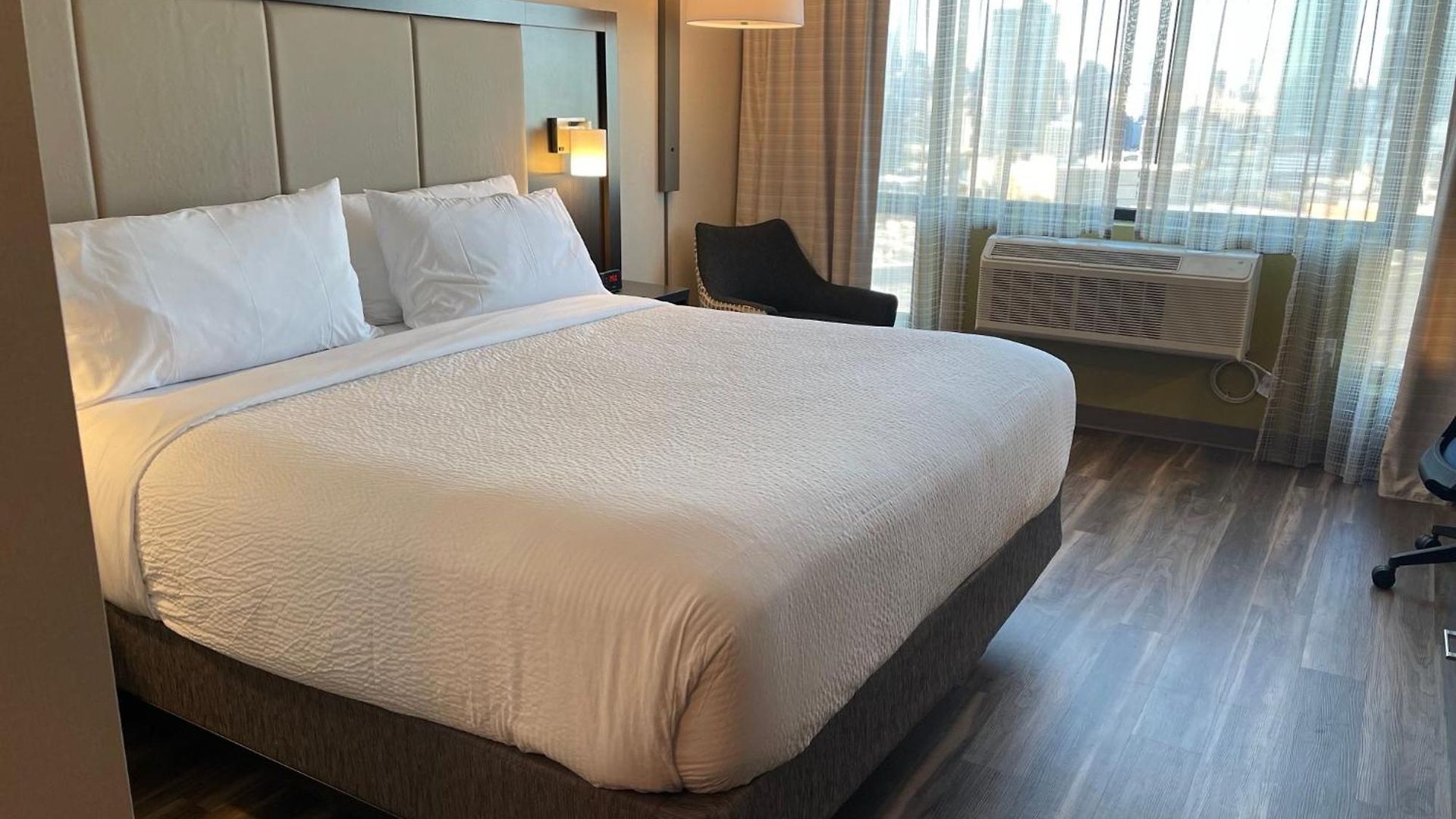 Hotel Express Long Island E - By Ihg New York
