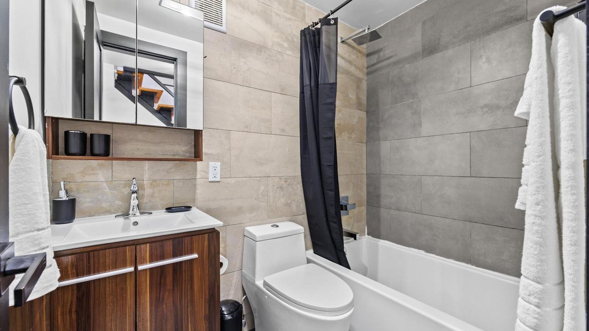 Apartment Rustic Chic 4br For Groups - Bushwick's Finest New York