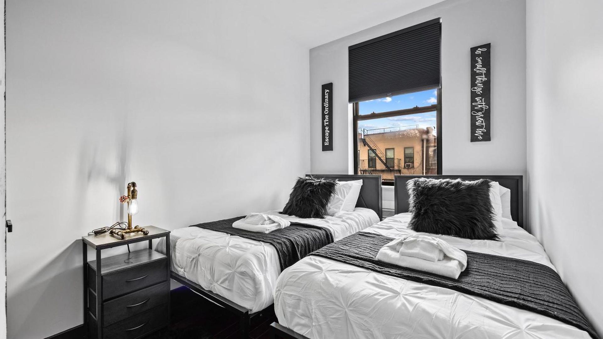 Rustic Chic 4br For Groups - Bushwick's Finest Apartment