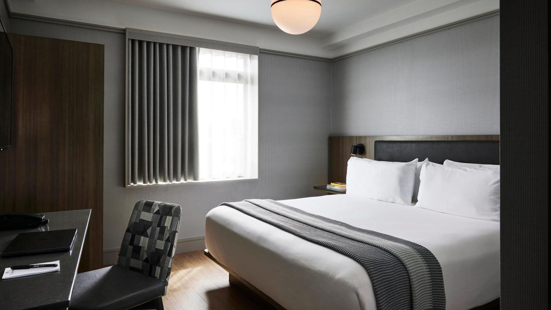 The Melrose Hotel