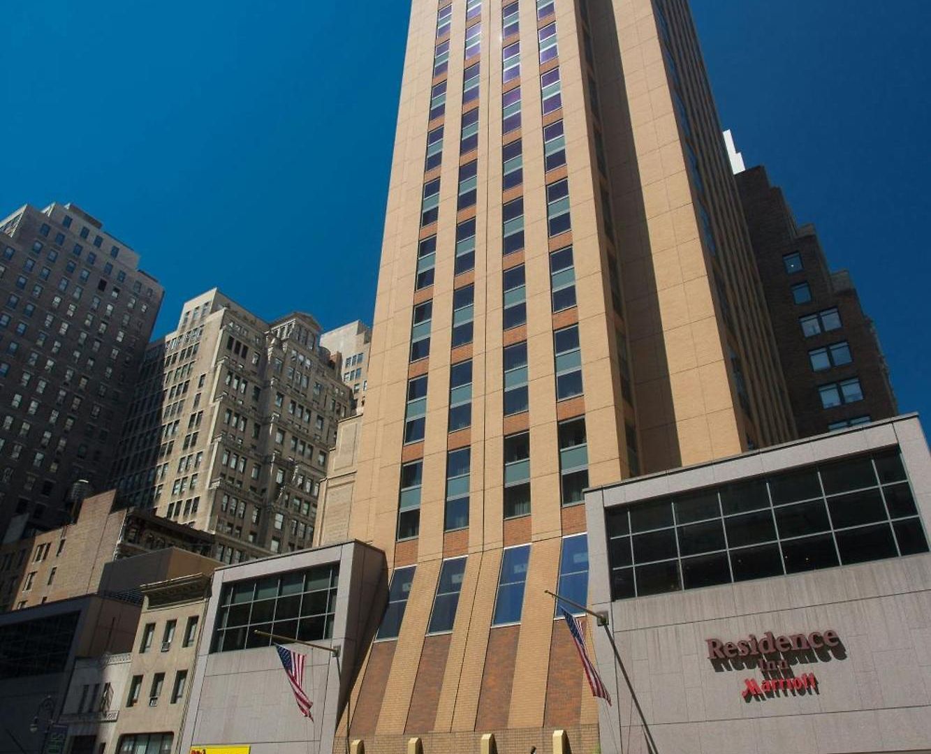 Hotel By Marriott Manhattan/times Square 4*