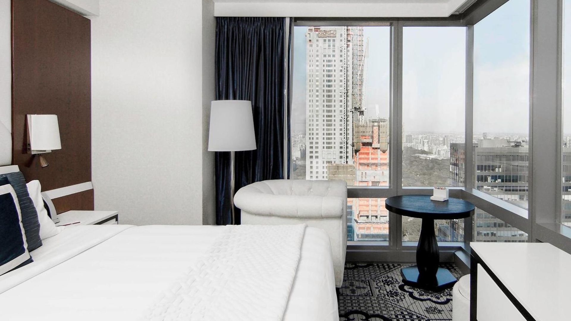 By Marriott Manhattan/central Park 4*