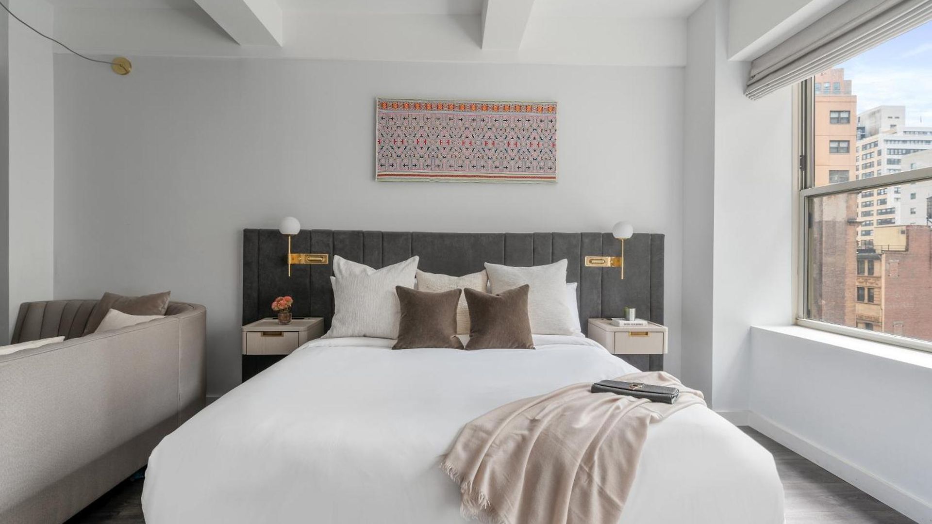 17john Aparthotel