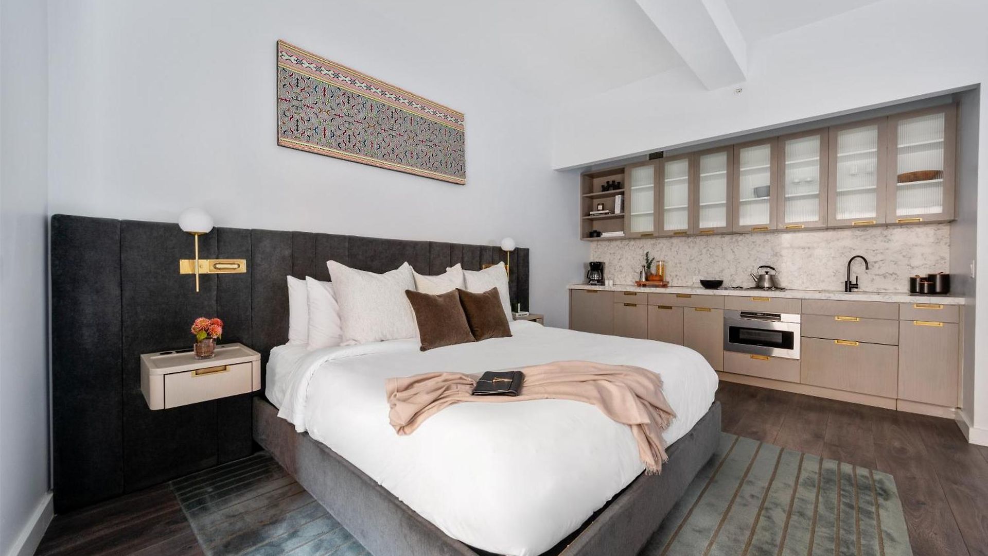 Aparthotel 17john 4*