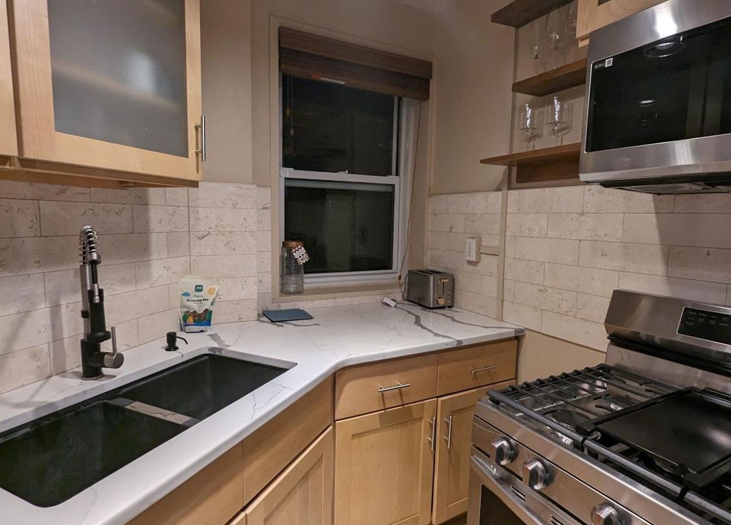 Fully Renovated Manhattan Gem