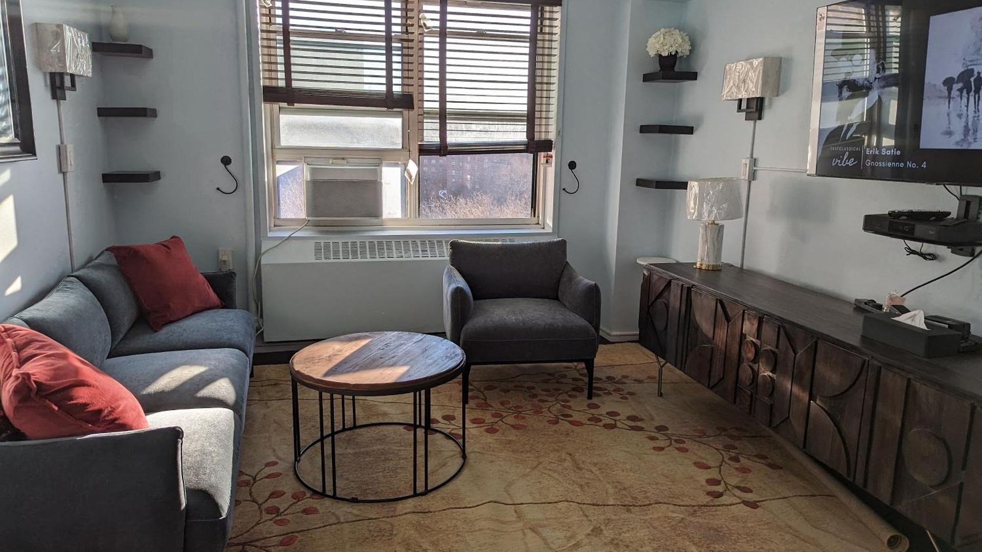 Fully Renovated Manhattan Gem New York