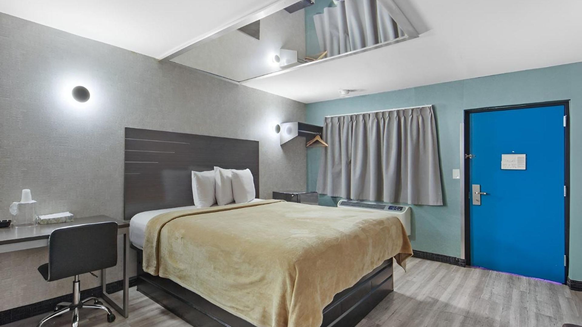 Opus Bronx Near Bay Plaza Mall Hotel New York