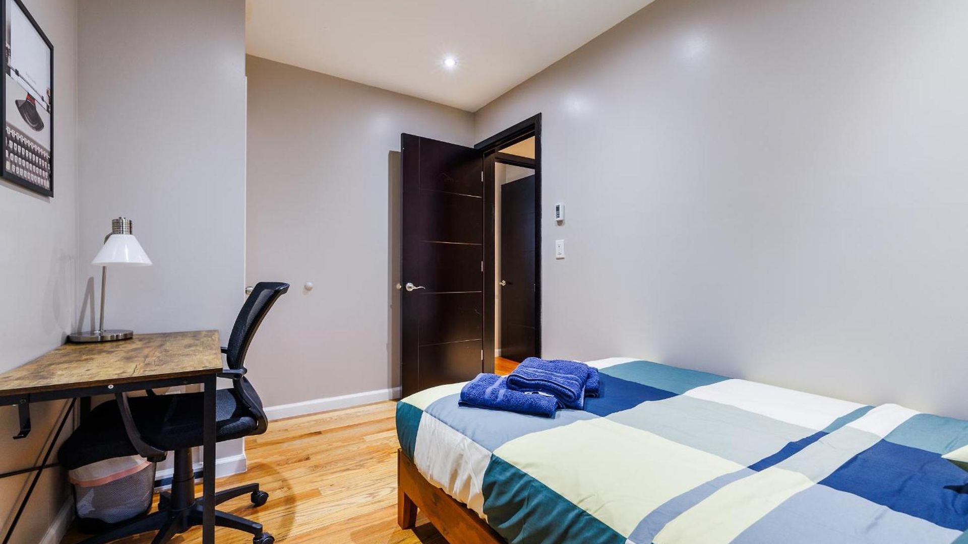 Park Side Living, Style -5 Apartment New York