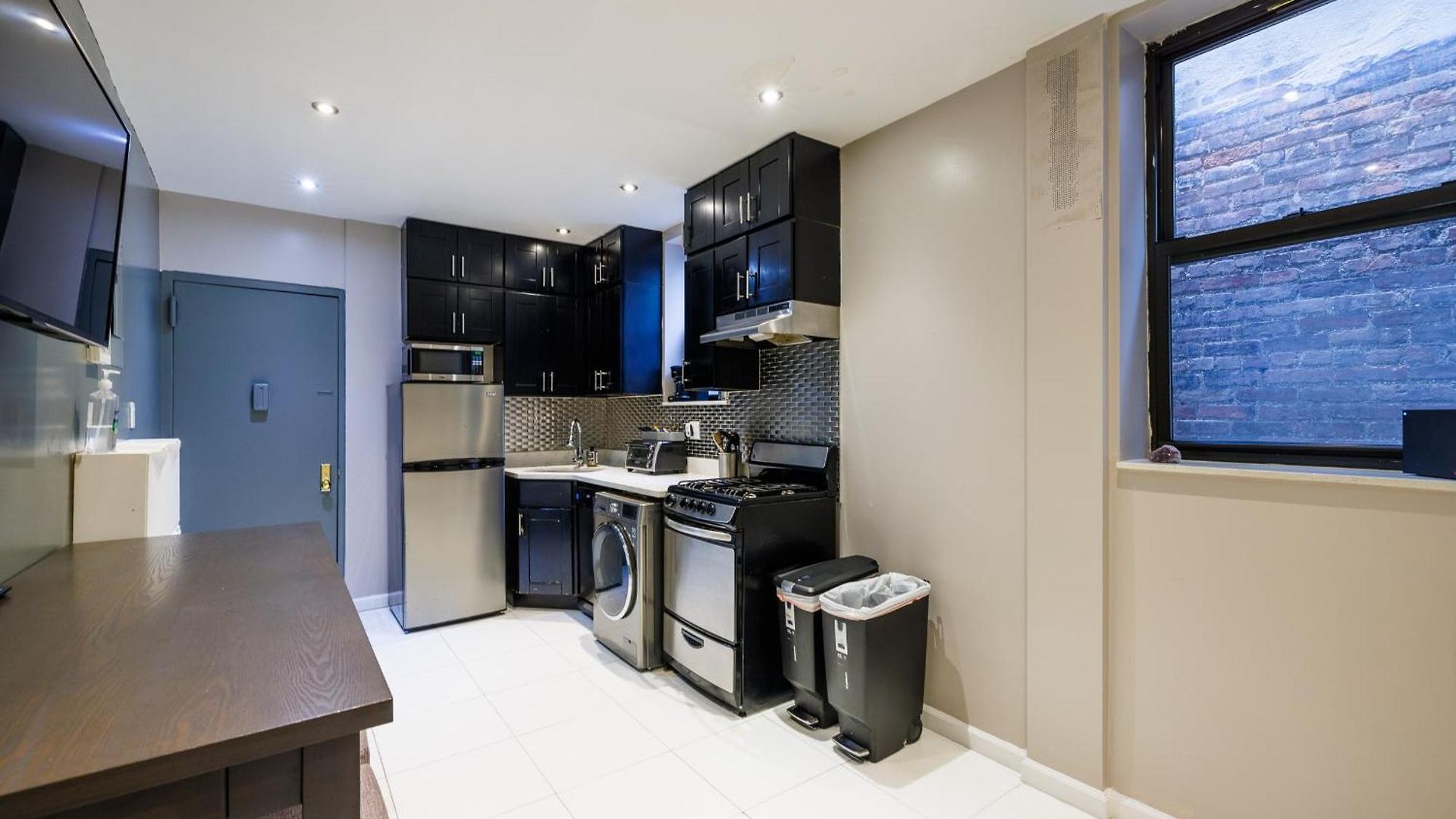 Park Side Living, Style -5 * New York